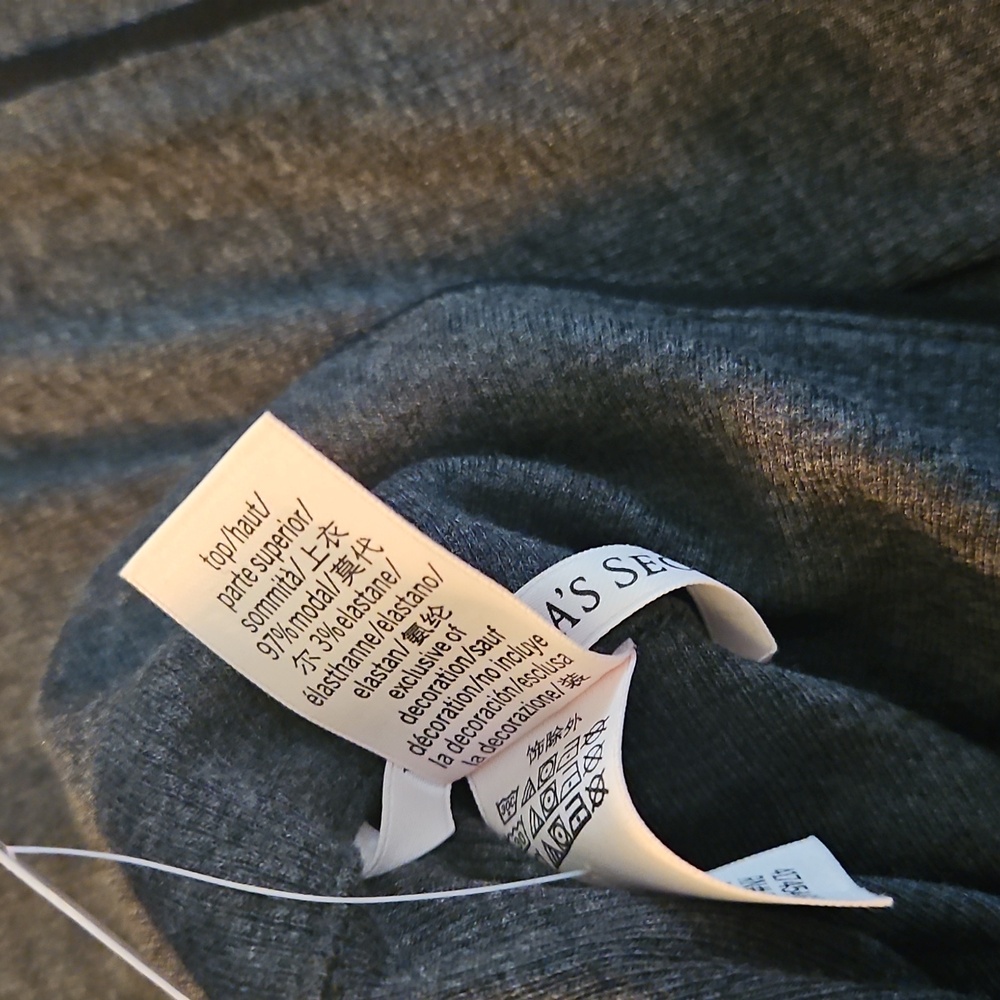 Victoria's Secret Pajamas - Picture 13 of 13